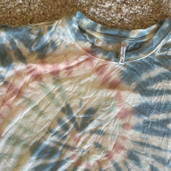 Entire matching tie dye sweatsuit. Joggers, pullover & tee! Z supply.Never worn! - Picture 5 of 10